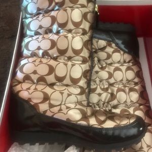 Coach snow boots